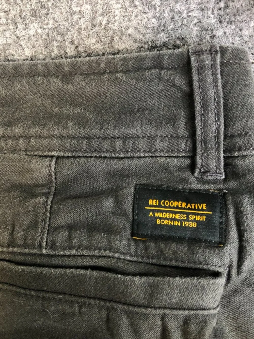 REI Co-Op Trailsmith Jogger Pants Mens 36x34 Gray Double Knee Stertch Outdoor
